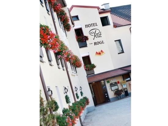 Hotel Zur Post 상트발렌틴 외부 사진